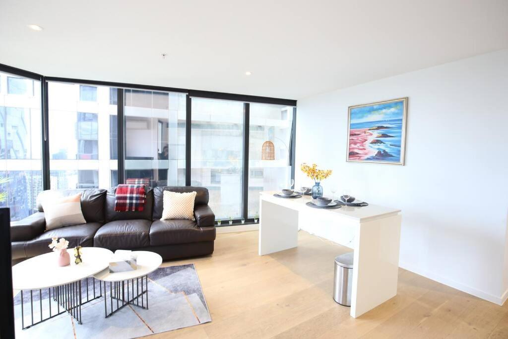 Great Location 2B2B Free Parking, Melbourne