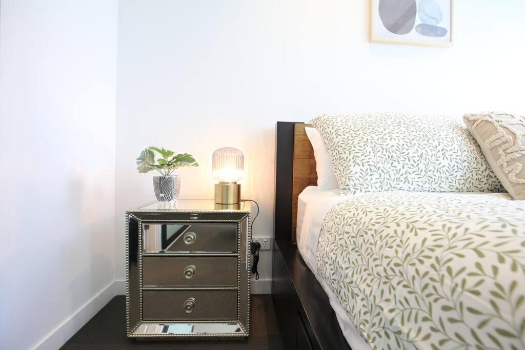 Great Location 2B2B Free Parking — Photos 3